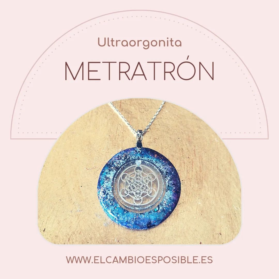 medallón tetragramatón