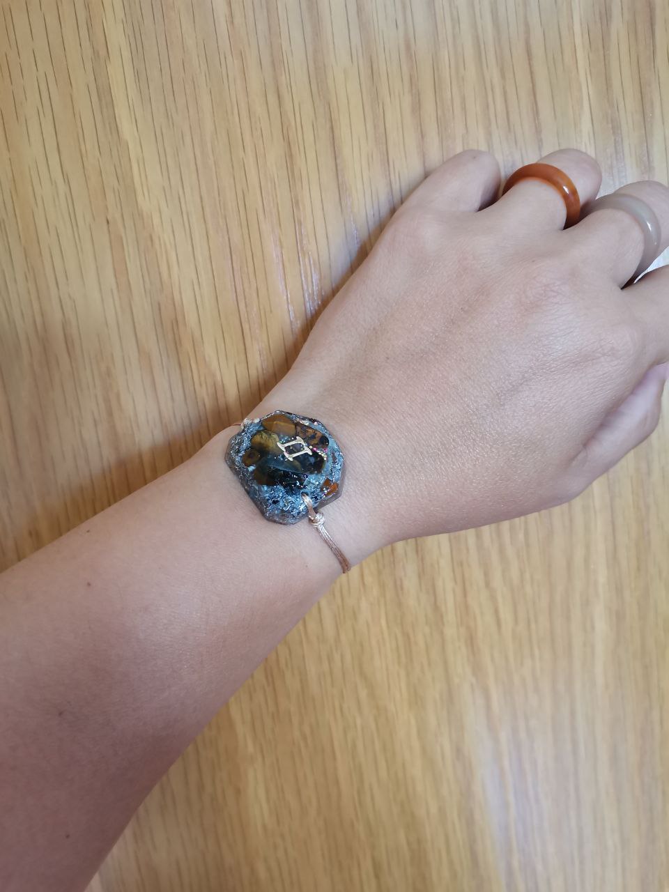 pulsera ojo de tigre modelo