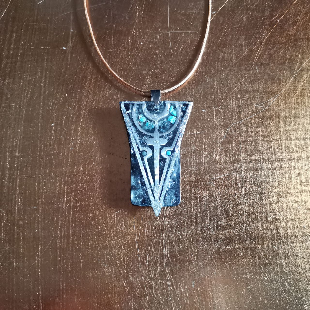 photo_5965313759004180048_y